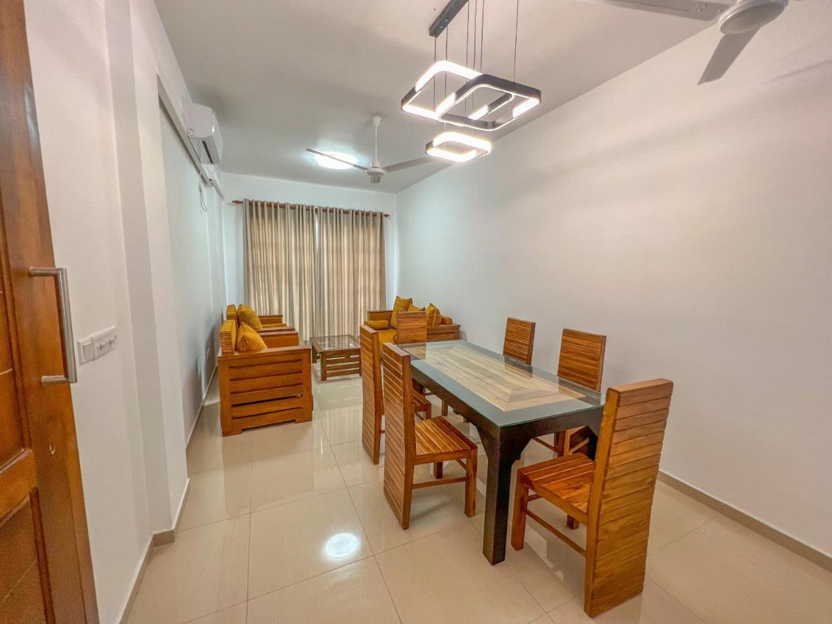 Lar Luxury Apartments Коломбо Экстерьер фото