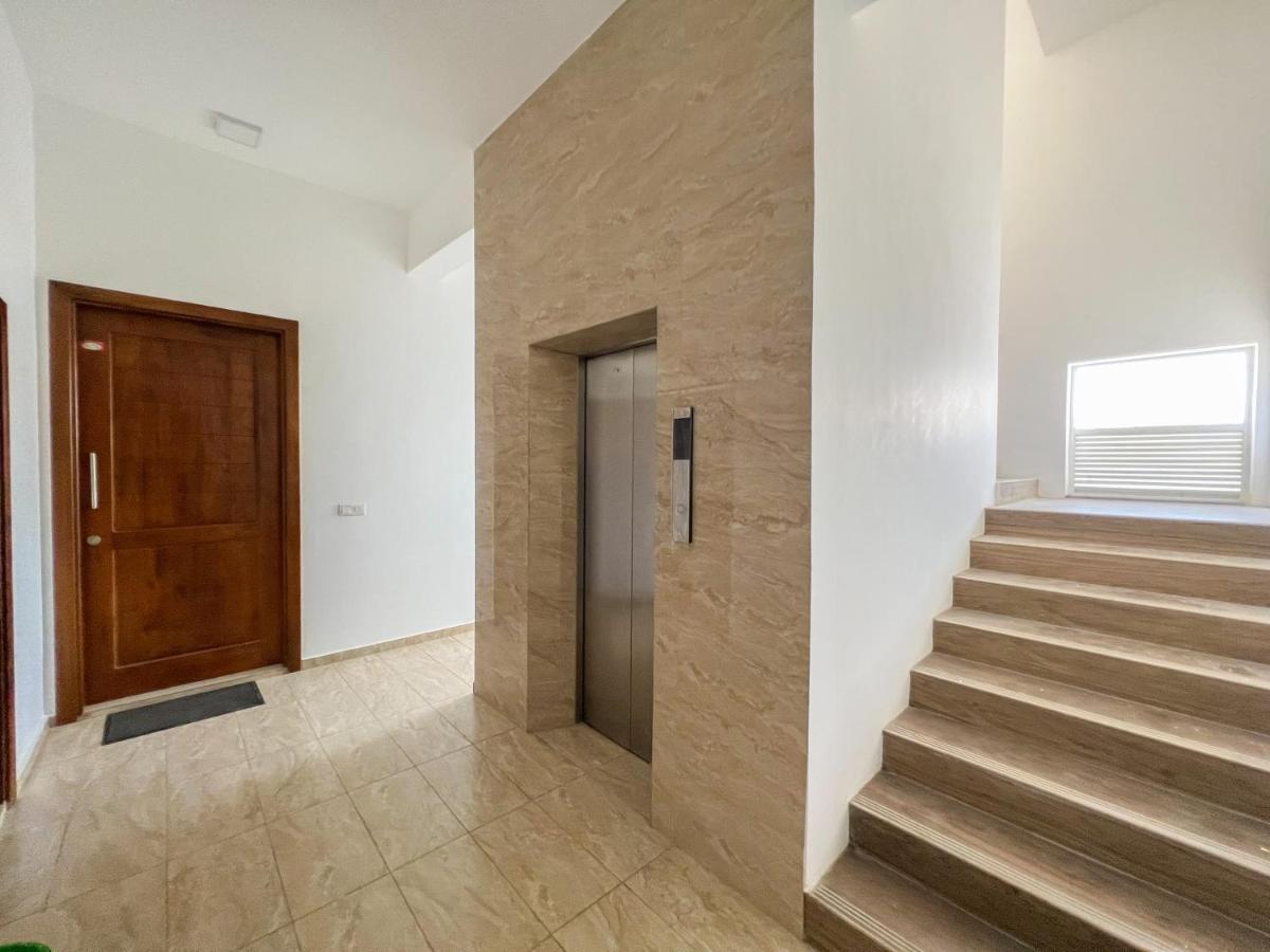 Lar Luxury Apartments Коломбо Экстерьер фото