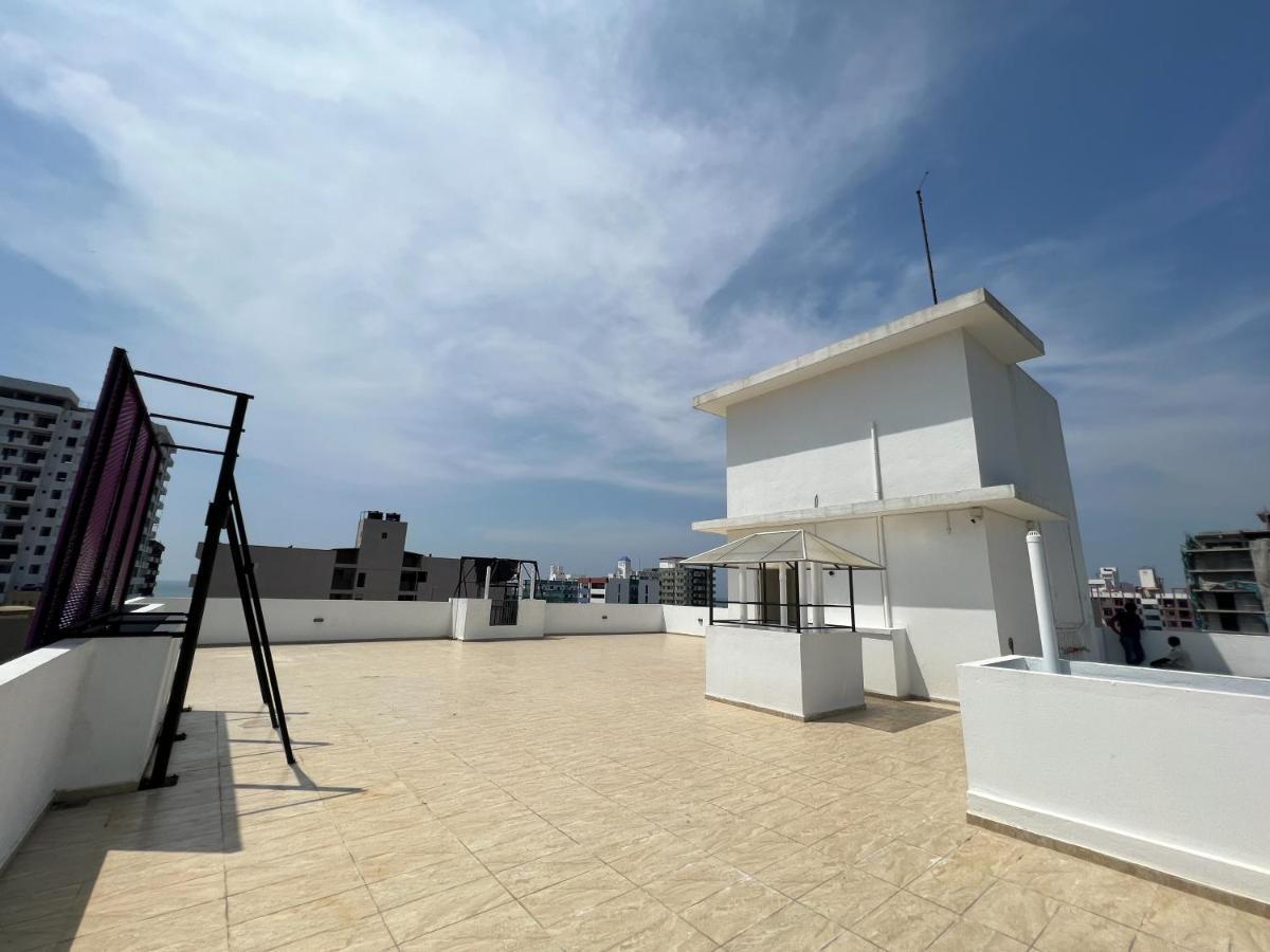 Lar Luxury Apartments Коломбо Экстерьер фото